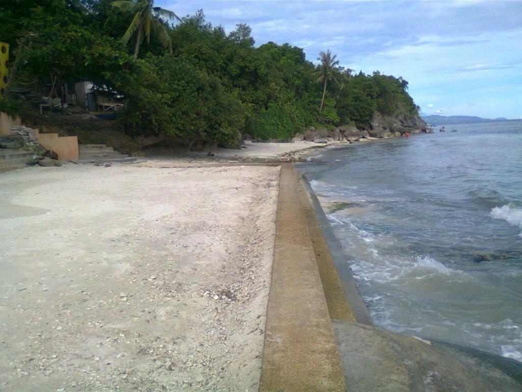 Panglao Palms Apartelle Hotel Exterior photo